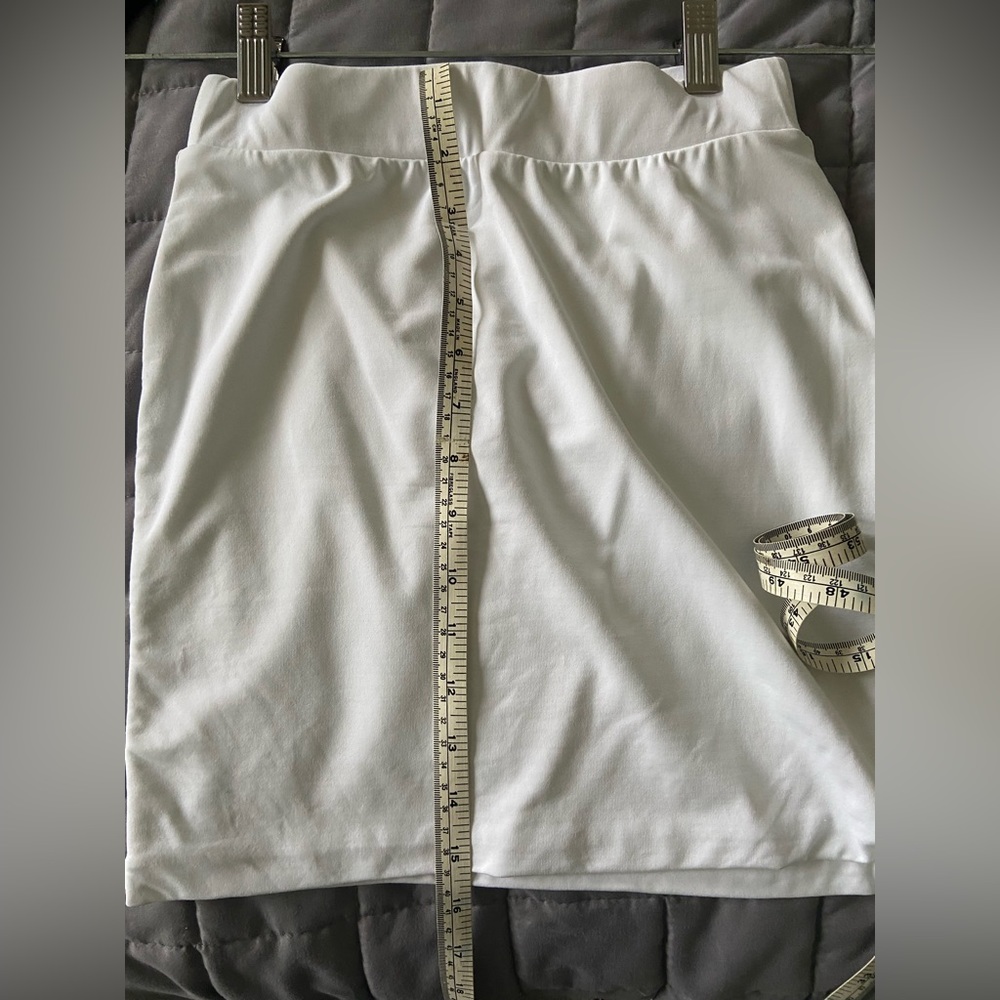 Babaton white stretchy mini skirt